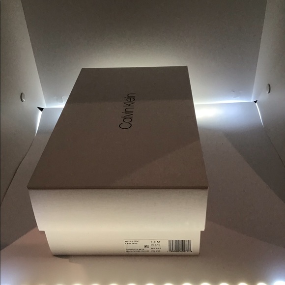 Scrappy Sandals - Picture 4 of 7